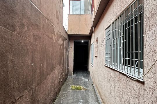 Quintal de casa para alugar com 2 quartos, 75m² em Parque das Nações, Santo André