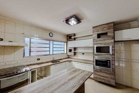 Cozinha de casa para alugar com 4 quartos, 201m² em Vila Carrão, São Paulo