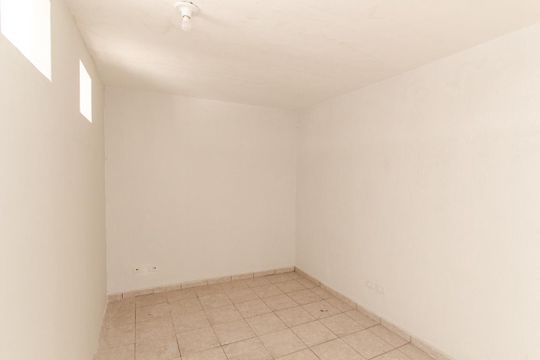 Quarto 2 de casa para alugar com 2 quartos, 130m² em Vila Maria Baixa, São Paulo