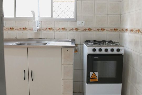 Cozinha de apartamento para alugar com 2 quartos, 57m² em Jardim Satelite, São Paulo