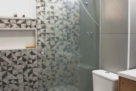 Banheiro de apartamento para alugar com 2 quartos, 57m² em Jardim Satelite, São Paulo