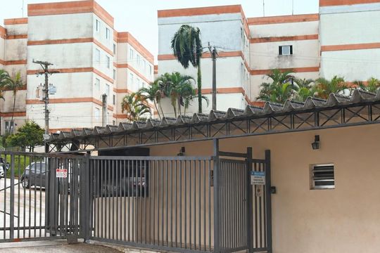 Fachada de apartamento para alugar com 2 quartos, 57m² em Jardim Satelite, São Paulo