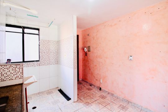 Cozinha de apartamento para alugar com 2 quartos, 50m² em Conjunto Habitacional Santa Etelvina Ii, São Paulo