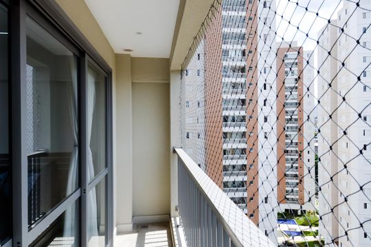 Varanda de kitnet/studio para alugar com 1 quarto, 30m² em Centro, Guarulhos