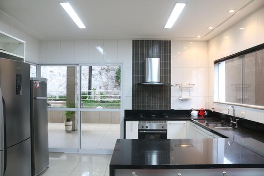 Cozinha de casa para alugar com 3 quartos, 321m² em Alto da Lapa, São Paulo