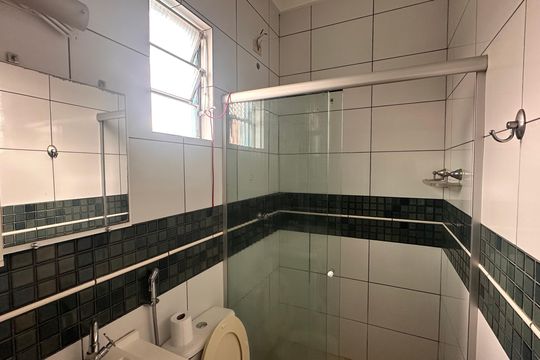 Casa para alugar com 3 quartos, 400m² em Jardim Capelinha, São Paulo