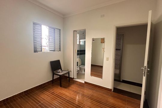 Casa para alugar com 3 quartos, 400m² em Jardim Capelinha, São Paulo