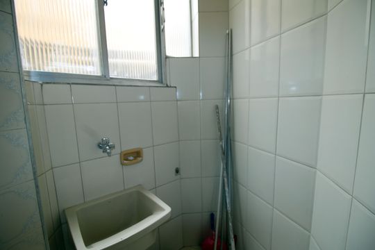 Área de Serviço de apartamento para alugar com 2 quartos, 70m² em Vicente de Carvalho, Rio de Janeiro