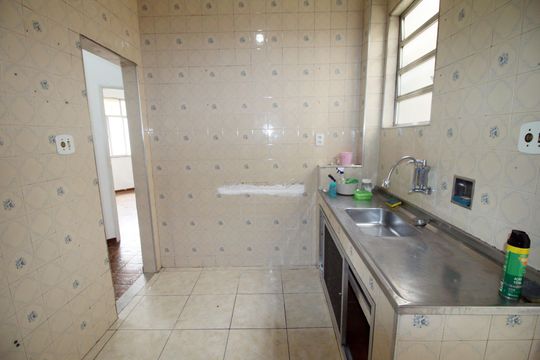 Cozinha de apartamento para alugar com 2 quartos, 70m² em Vicente de Carvalho, Rio de Janeiro