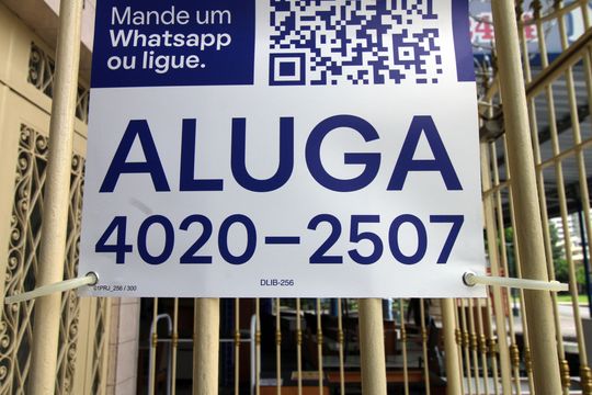 Placa de apartamento para alugar com 2 quartos, 70m² em Vicente de Carvalho, Rio de Janeiro