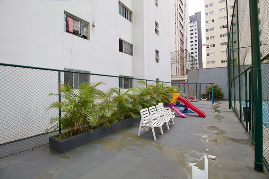 Área comum - Playground de apartamento para alugar com 2 quartos, 77m² em Bigorrilho, Curitiba
