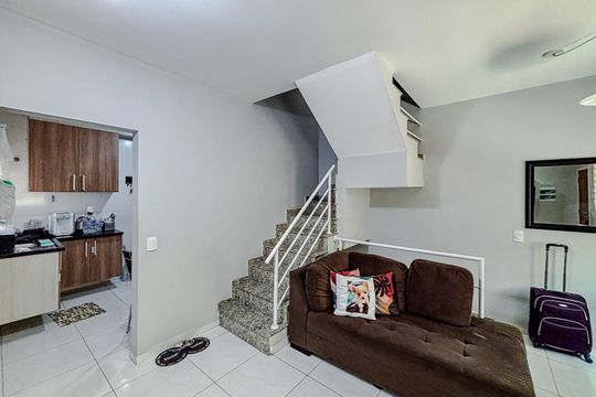 Casa à venda com 3 quartos, 160m² em Cidade Mãe do Céu, São Paulo