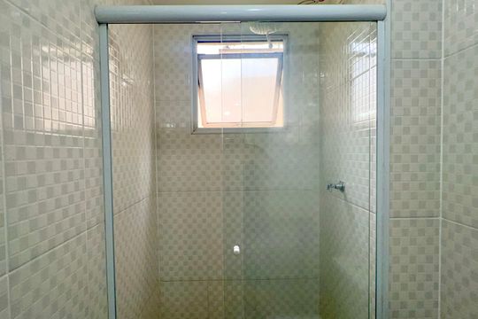 Banheiro da Suíte de apartamento para alugar com 3 quartos, 90m² em Pinheiros, São Paulo