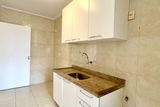 Cozinha de apartamento para alugar com 3 quartos, 90m² em Pinheiros, São Paulo