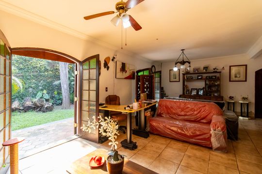 Sala de casa para alugar com 3 quartos, 1315m² em Vila Augusta, Guarulhos