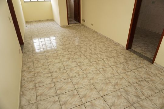 Apartamento para alugar com 2 quartos, 80m² em Jardim Guarujá, Embu das Artes