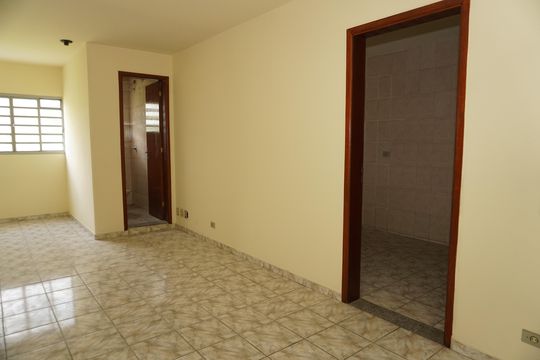 Apartamento para alugar com 2 quartos, 80m² em Jardim Guarujá, Embu das Artes