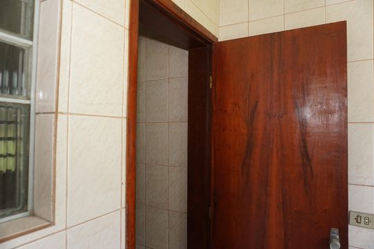 Área de serviço de apartamento para alugar com 2 quartos, 80m² em Jardim Guarujá, Embu das Artes