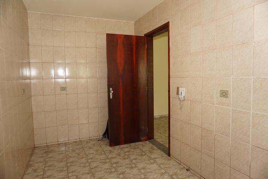 Apartamento para alugar com 2 quartos, 80m² em Jardim Guarujá, Embu das Artes