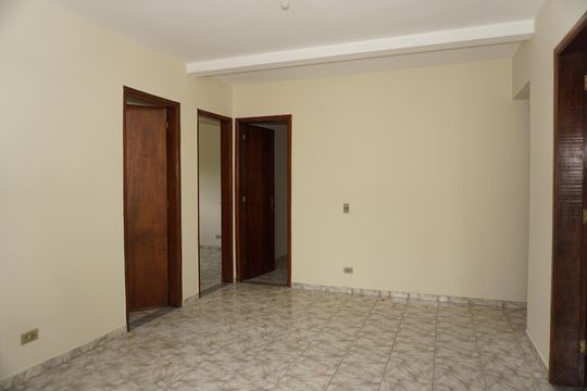 Sala de apartamento para alugar com 3 quartos, 90m² em Jardim Guarujá, Embu das Artes