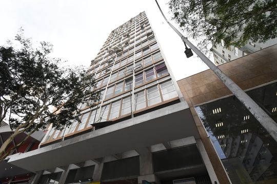 Fachada de kitnet/studio para alugar com 1 quarto, 32m² em Centro, Curitiba
