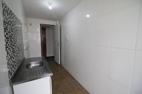 Cozinha de apartamento para alugar com 3 quartos, 128m² em Taquara, Rio de Janeiro