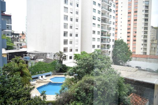 Vista de kitnet/studio para alugar com 1 quarto, 33m² em Pinheiros, São Paulo
