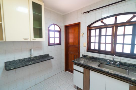 Cozinha de casa de condomínio para alugar com 3 quartos, 130m² em Vila Santa Catarina, São Paulo