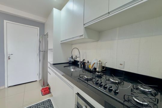 Cozinha de apartamento à venda com 1 quarto, 32m² em Vila Augusta, Guarulhos