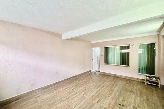 Garagem de casa para alugar com 2 quartos, 100m² em Vila Paranagua, São Paulo