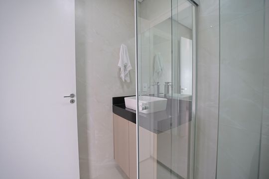 Banheiro de apartamento à venda com 2 quartos, 45m² em Jardim Santa Maria, São Paulo