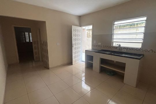 Casa para alugar com 2 quartos, 42m² em Alto da Riviera, São Paulo