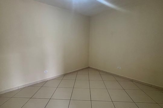 Casa para alugar com 1 quarto, 35m² em Alto da Riviera, São Paulo