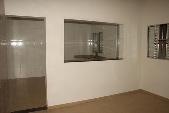 Casa para alugar com 1 quarto, 50m² em Jardim Nova Vitoria I, São Paulo