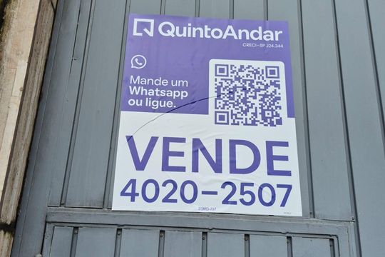 Placa  de casa à venda com 5 quartos, 670m² em Parque Regina, São Paulo