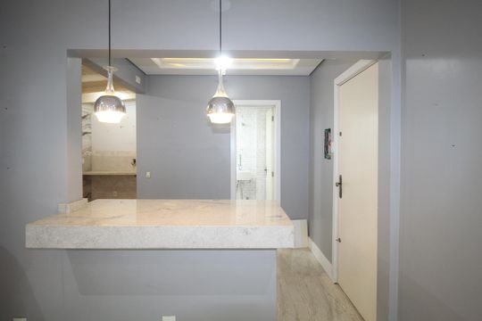 Cozinha de apartamento para alugar com 2 quartos, 58m² em Rio Branco, Porto Alegre