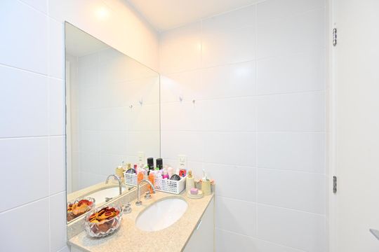 Banheiro Social de kitnet/studio à venda com 1 quarto, 26m² em Vila Clementino, São Paulo