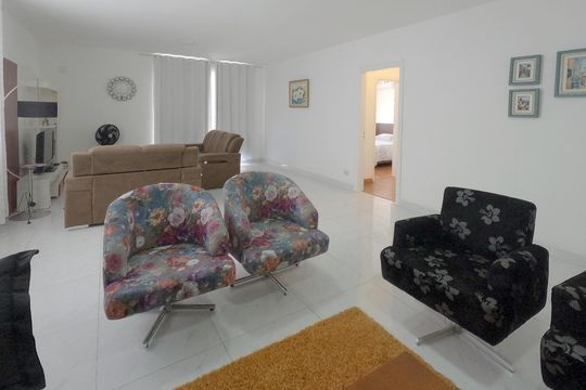 Sala dois ambientes de apartamento para alugar com 3 quartos, 201m² em Gonzaga, Santos