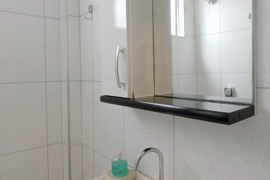Banheiro de apartamento para alugar com 3 quartos, 201m² em Gonzaga, Santos