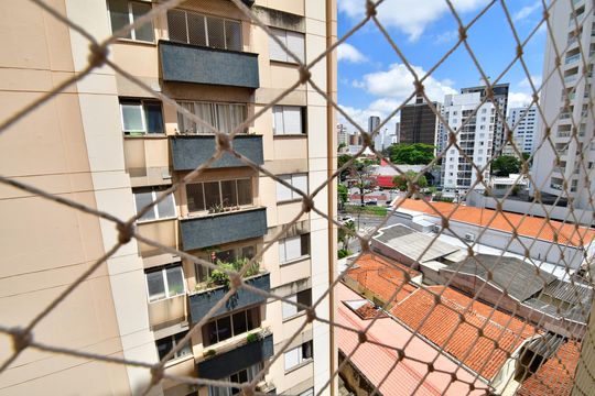 Quarto - Vista de apartamento para alugar com 1 quarto, 40m² em Centro, Campinas