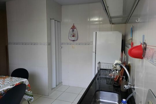 Cozinha de apartamento à venda com 2 quartos, 53m² em Vila Valqueire, Rio de Janeiro