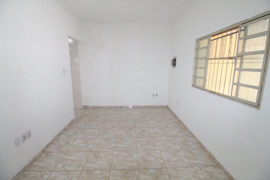 Sala de casa para alugar com 3 quartos, 70m² em Vila das Flores, São José dos Campos