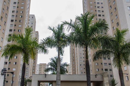 Fachada de apartamento à venda com 2 quartos, 51m² em Centro, Barueri