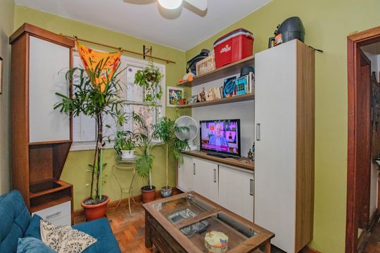 Apartamento à venda com 1 quarto, 33m² em Bom Jesus, Porto Alegre