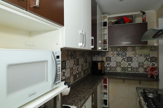 Cozinha de apartamento à venda com 2 quartos, 40m² em Vila Santa Cruz (zona Leste), São Paulo