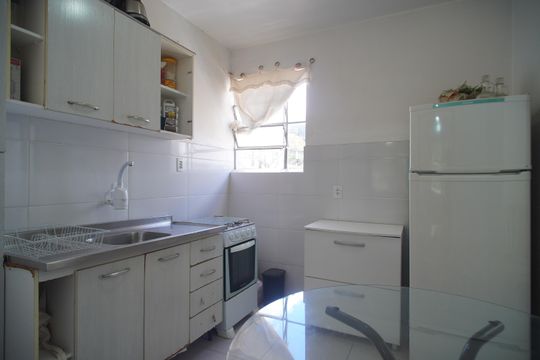 Cozinha de apartamento à venda com 2 quartos, 46m² em Rio Branco, São Leopoldo