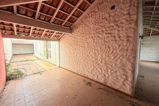 Garagem/Quintal de casa para alugar com 3 quartos, 325m² em Vila Padre Nobrega, Jundiaí
