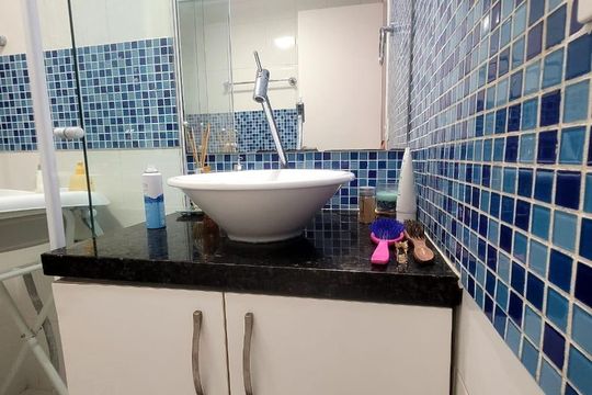 Banheiro de apartamento à venda com 3 quartos, 71m² em Jardim Sabara, São Paulo