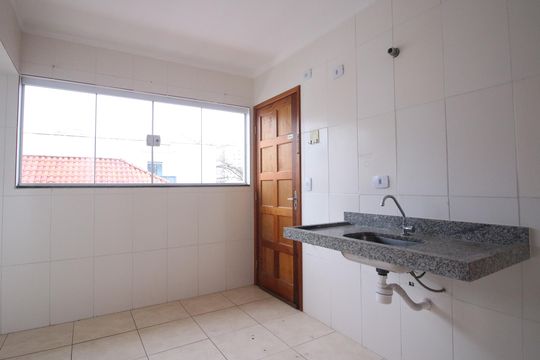Cozinha de apartamento para alugar com 1 quarto, 35m² em Vila Carrão, São Paulo