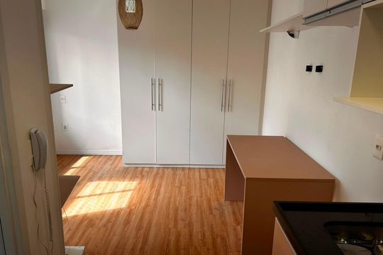 Sala/Quarto de apartamento à venda com 1 quarto, 21m² em Paraíso, São Paulo
